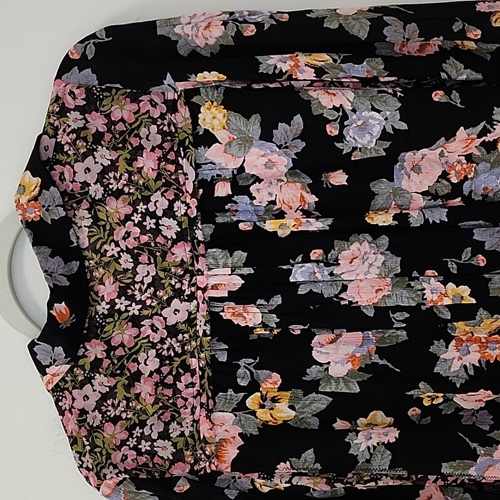 Free People Hold On To Me black floral mixed media button-down blouse Size XS - Picture 14 of 16